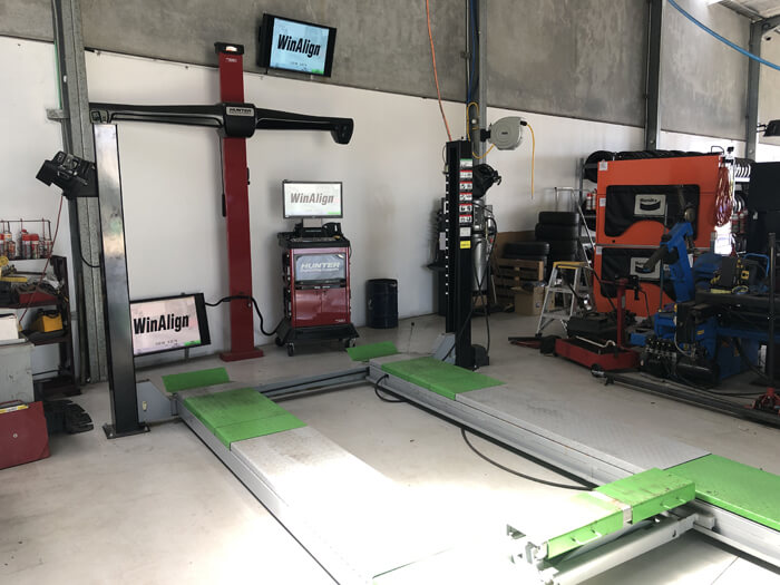 Wheel Alignment machine
